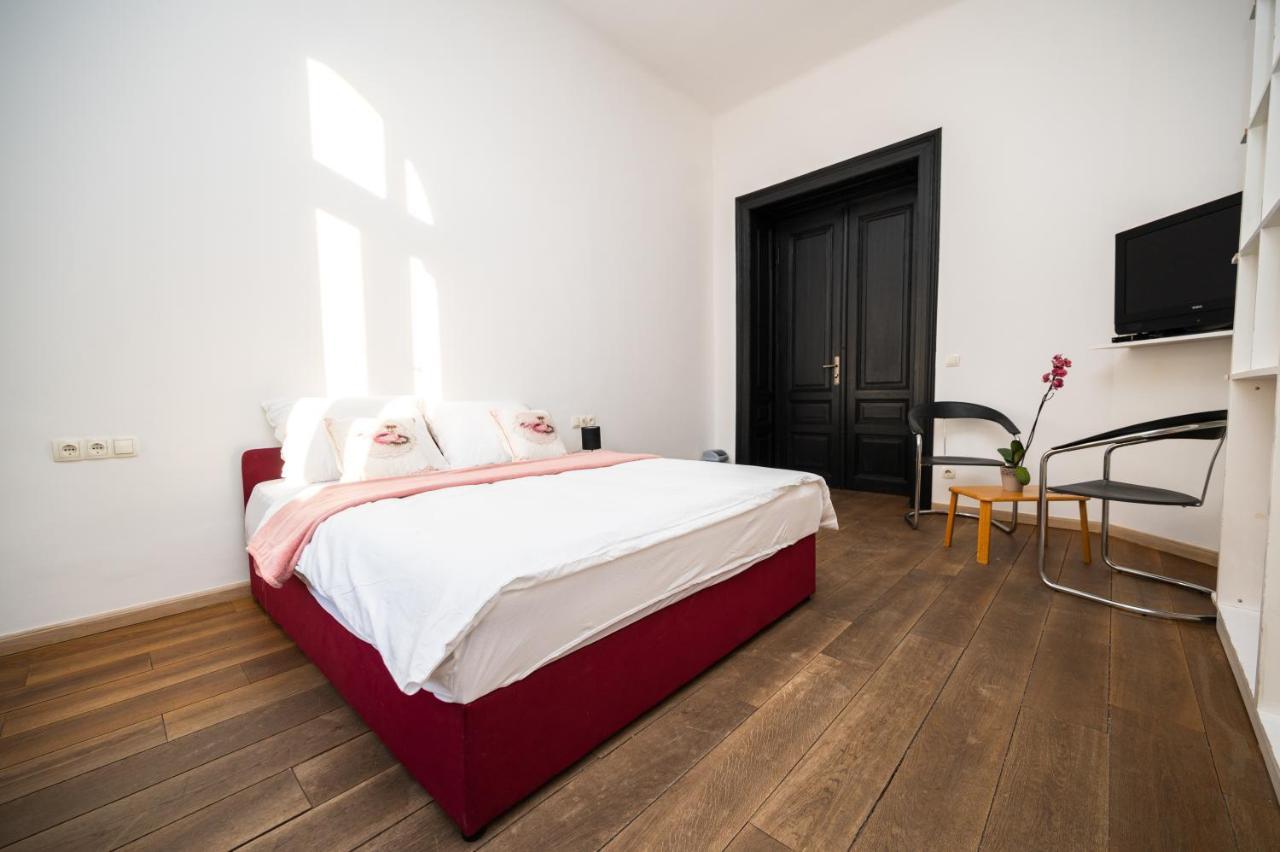 Old Town Rooms With Timeless View Сараево Экстерьер фото